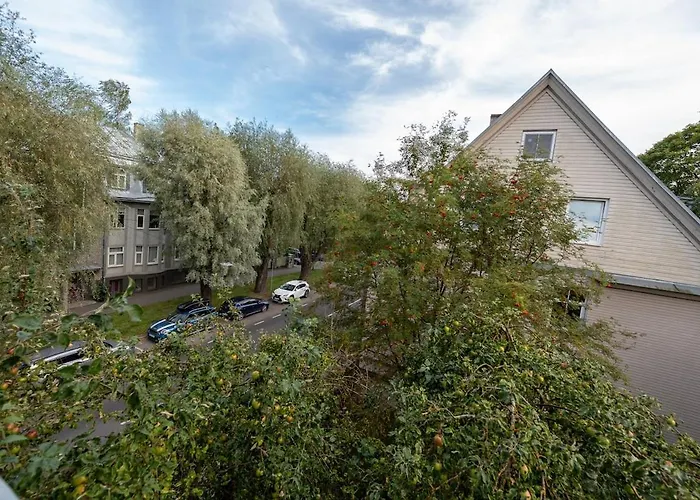 Urban Jungle 10min Walk To Old Town *